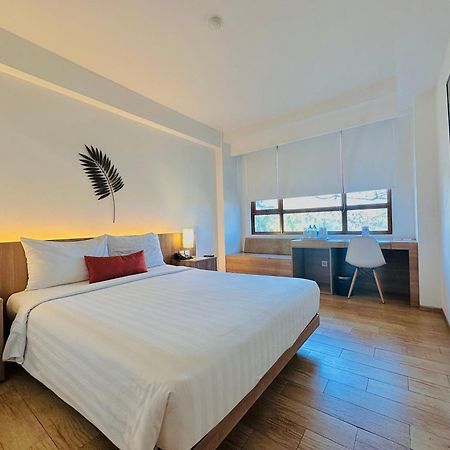 Grand Zuri Kuta Bali Hotel Exterior photo