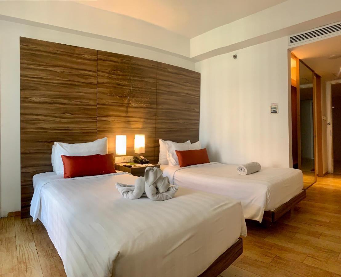 Grand Zuri Kuta Bali Hotel Exterior photo