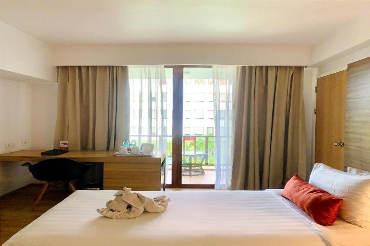 Grand Zuri Kuta Bali Hotel Exterior photo