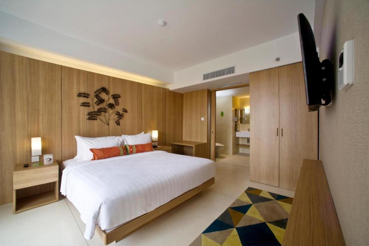 Grand Zuri Kuta Bali Hotel Exterior photo