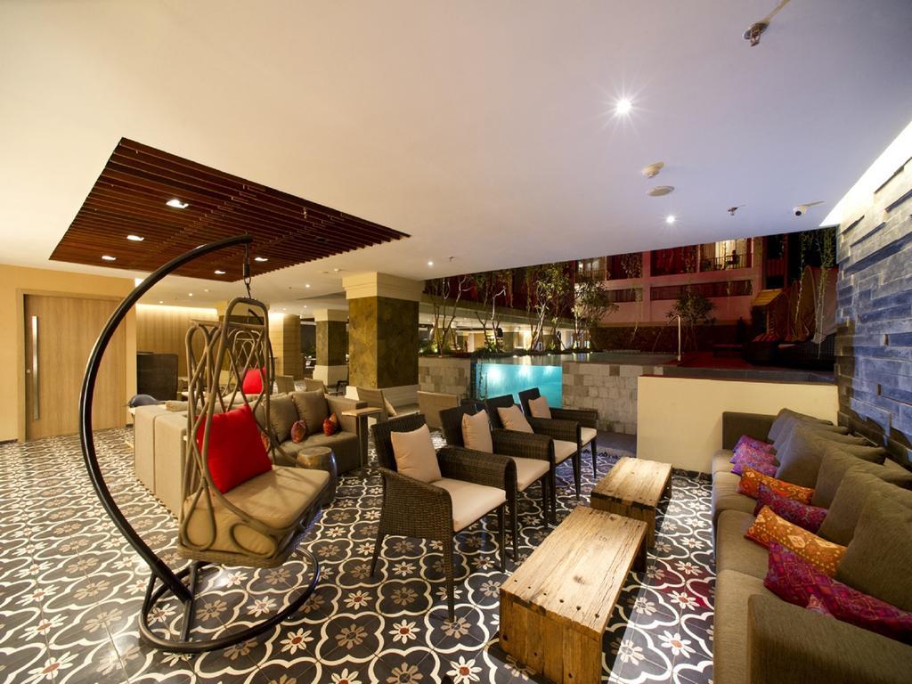 Grand Zuri Kuta Bali Hotel Exterior photo